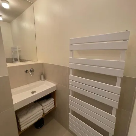 Renovierte Strandwohnung Auf - 4 Personen 아파트 방어로게